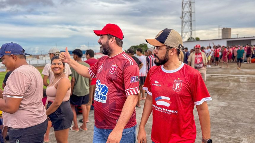 Deputado Cristiano DAngelo participa da estreia do Princesa do Solimoes e reafirma apoio ao futebol amazonense Mh3dAW