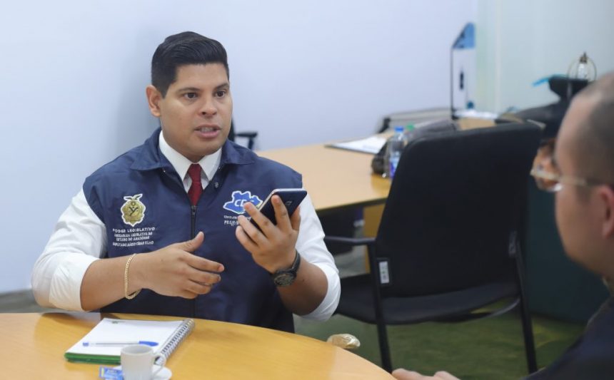 Deputado Mario Cesar Filho alerta sobre o E28098Golpe da Selfie divulgado pela Febraban e orienta consumidores Foto Leandro Cardoso 1024x635 zNPjpg