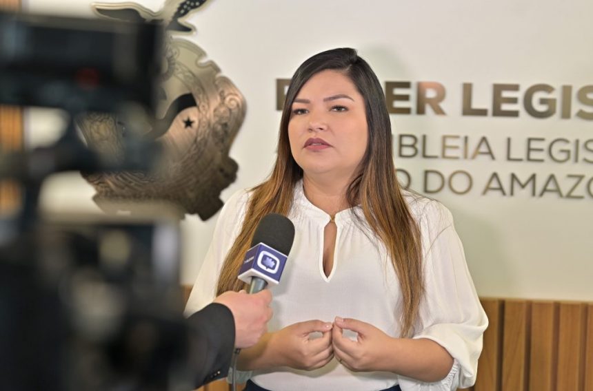 Joana Darc garante prisao de homem por agredir cadela recem parida em Manaus 1024x676 1IBgFC