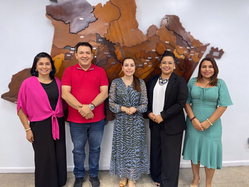 Prefeitura de Manaus e Sebrae Amazonas firmam parceria para oferecer cursos de qualificacao artistica