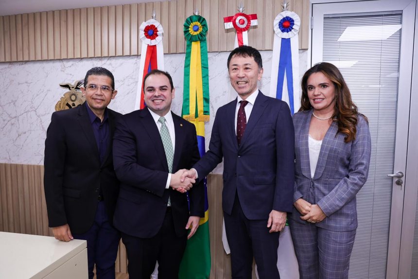 Presidente da Aleam Roberto Cidade e consul geral do Japao Yuichi Miyagawa reforcam lacos economicos e culturais em agenda oficial Foto Herick Pereira CSFU3Q