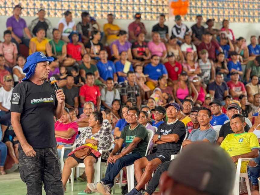 Comandante Dan avalia que preservacao da Amazonia passa pelas maos dos pescadores artesanais AQ152N