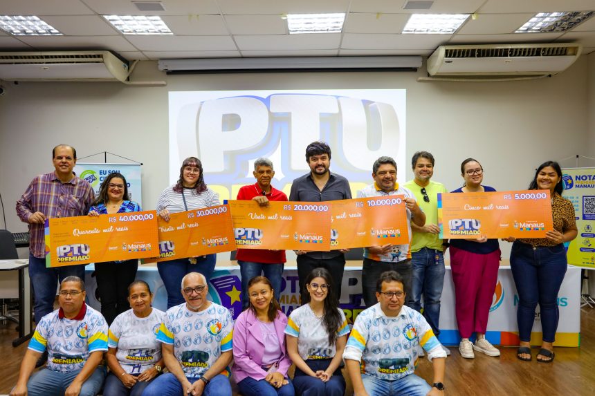 130624 prefeitura entrega premiaes aos ganhadores do terceiro sorteio do ano da campanha iptu premiado 53788873603 o