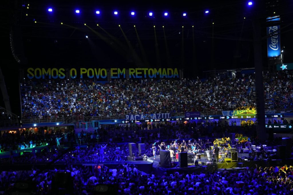 Festival de Parintins 2025: Com público recorde, Festa dos Visitantes reúne mais de 26 mil pessoas no Bumbódromo Portal o Judiciário Festival de Parintins 2025 Com publico recorde Festa dos Visitantes reune mais de 35 mil pessoas no Bumbodromo 3 Foto Aguilar Abecassis Secretaria de Cultura e Economia Criativa 1024x682 1