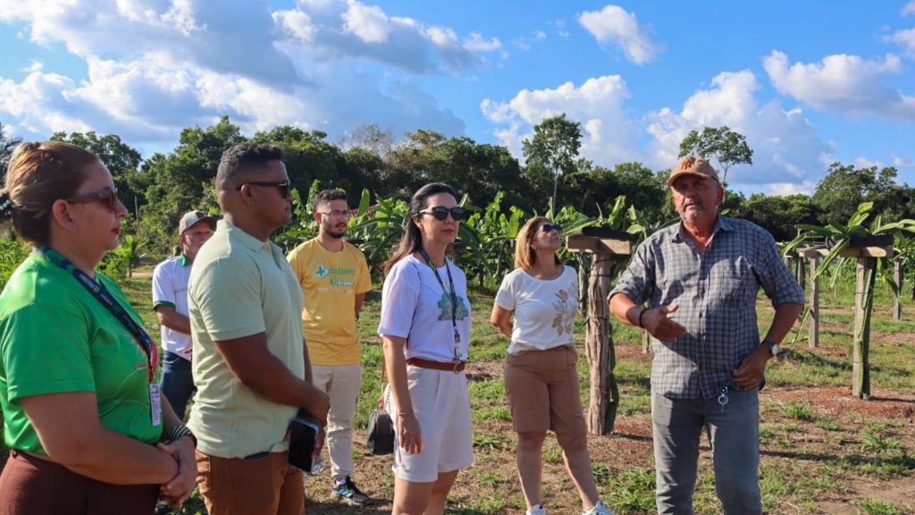 São Sebastião do Uatumã: Grupo de 90 prestadores de serviços passa por qualificação em serviços turísticos Portal o Judiciário AMAZONASTURSao Sebastiao do Uatuma recebe Workshop de Turismo Foto Valeria Santurnino Amazonastur 2 1024x576 1