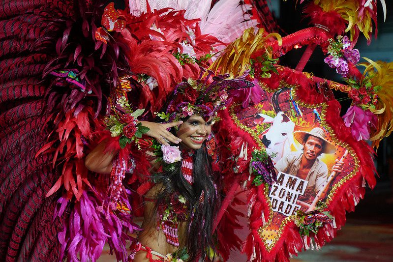 Batalha dos bois-bumbás marca a última noite do 67º Festival Folclórico do Amazonas Portal o Judiciário Cultura FFAM boi bumba foto Aguilar Abecassis Secretaria de Estado de Cultura e Economia Criativa 11 1