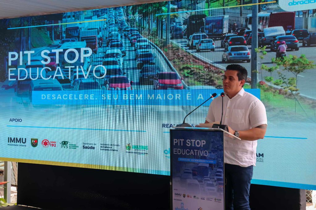 Detran-AM e Abraciclo iniciam pit stop educativo para motociclistas nesta quinta-feira Portal o Judiciário Detran AM Pit Stop Diretor presidente David Fernandes Creditos Divulgacao Detran AM 1024x682 1