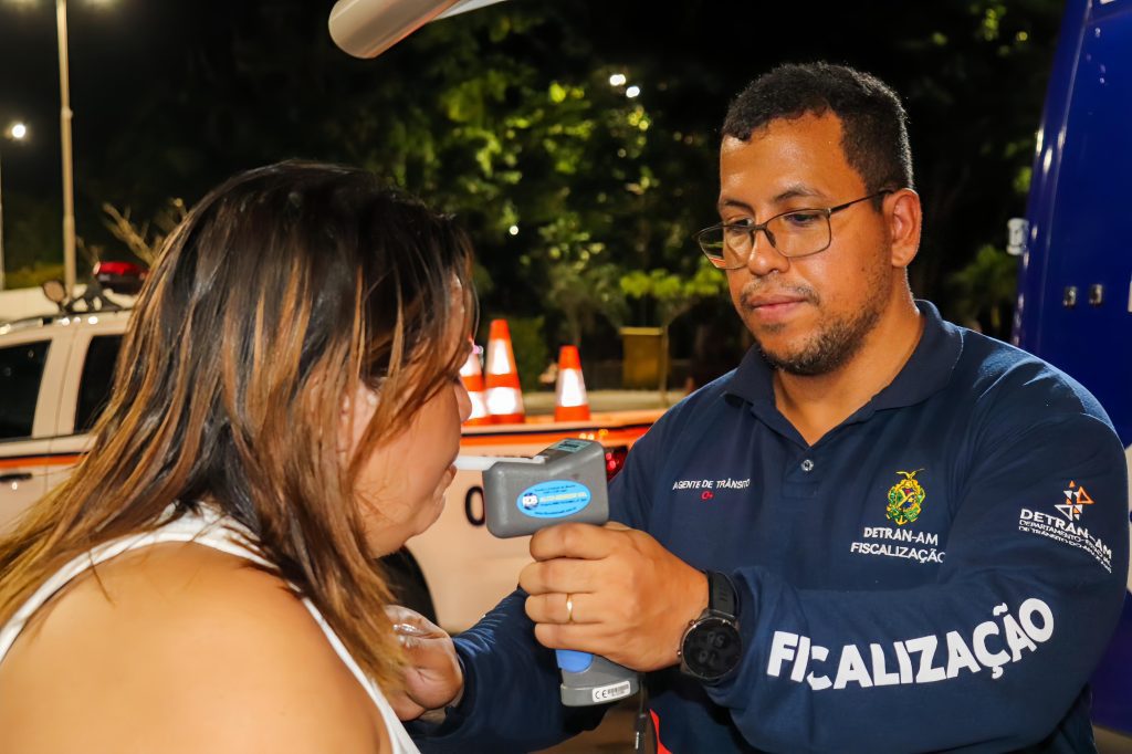 Detran-AM promove conscientização com ações interativas no calçadão da Ponta Negra Portal o Judiciário Detran AM Ponta Negra Creditos Divulgacao Detran AM 1 1024x682 1