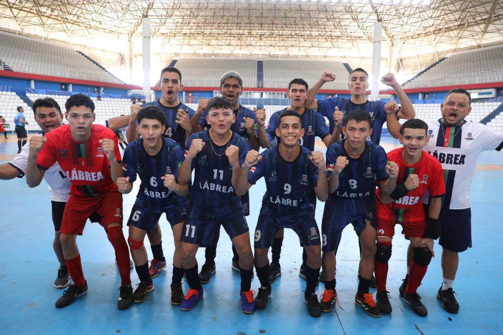 Do Purus para as finais: Lábrea conquista espaço no futsal do JEAs 2025 Portal o Judiciário Educacao JEAs Futsal Foto Euzivaldo Queiroz 1 1024x682 1