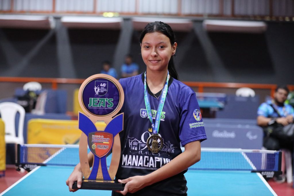 JEA’s: conquistas das primeiras medalhas marcam segundo dia de competições Portal o Judiciário Educacao Jeas Aluna Geovanna Foto Euzivaldo Queiroz 1024x682 1