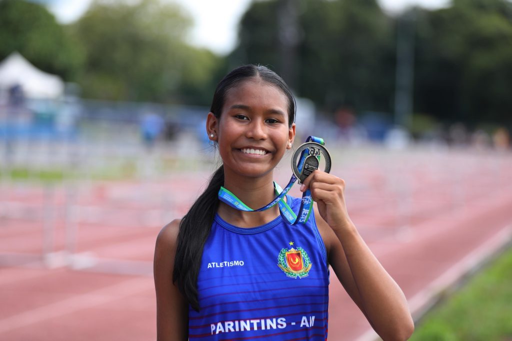 JEA’s: conquistas das primeiras medalhas marcam segundo dia de competições Portal o Judiciário Educacao Jeas Aluna Luna Foto Euzivaldo Queiroz 1024x683 1