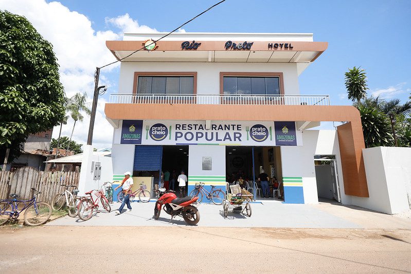 ‘Eu acho muito bom esse programa’, diz beneficiária do Programa Prato Cheio no interior Portal o Judiciário Eu acho muito bom esse programa diz beneficiaria do Programa Prato Cheio no interior Foto Arthur Castro Secom 1