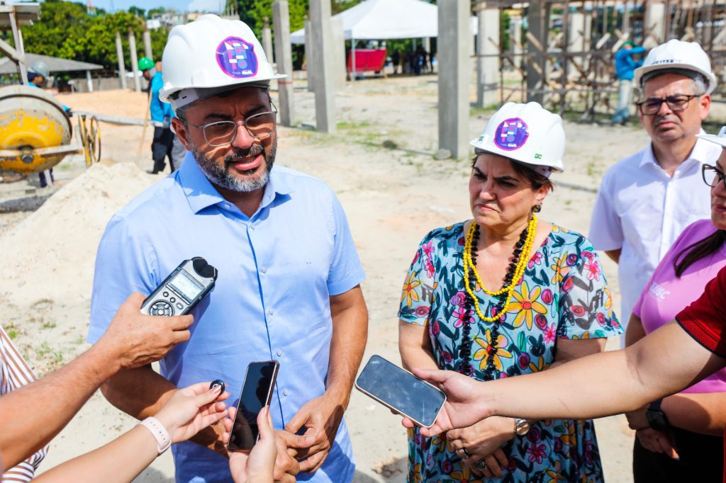 Governador Wilson Lima e ministra Marcia Lopes vistoriam obras da Casa da Mulher Brasileira 1 Foto Arthur Castro Secom 1024x682 1