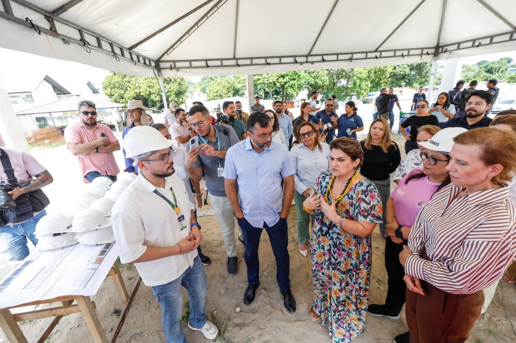 Governador Wilson Lima e ministra Marcia Lopes vistoriam obras da Casa da Mulher Brasileira 4 Foto Arthur Castro Secom 1 1024x682 1