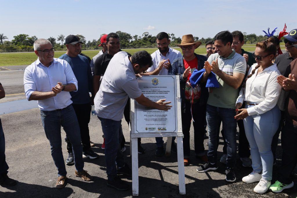 Governador Wilson Lima inaugura aeroporto de Fonte Boa totalmente reformado e com capacidade ampliada Portal o Judiciário Governador Wilson Lima inaugura aeroporto de Fonte Boa totalmente reformado e com capacidade ampliada 2 foto Mauro Neto Secom 1024x682 1