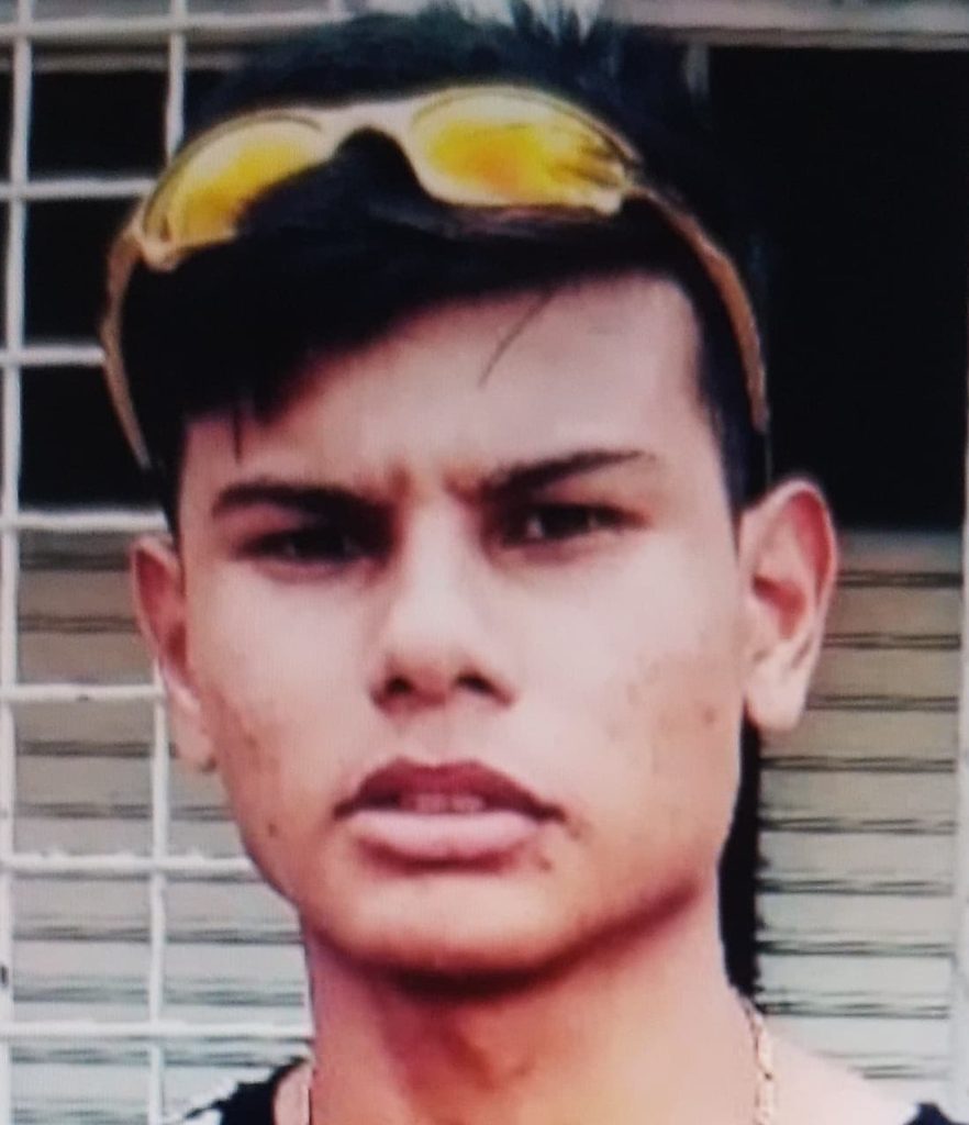 PC-AM divulga as imagens de dois jovens que desapareceram Manaus Portal o Judiciário PCAM DESAPARECIDO GABRIEL VICTOR NOBRE DA COSTA FOTO DIVULGACAO 882x1024 1