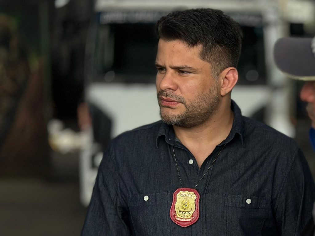 Polícia Civil do Amazonas lidera incineração de drogas no país e reafirma protagonismo nacional no combate ao narcotráfico Portal o Judiciário PCAM DGA GUILHERME TORRES FOTO LYANDRA PERES 1024x768 1