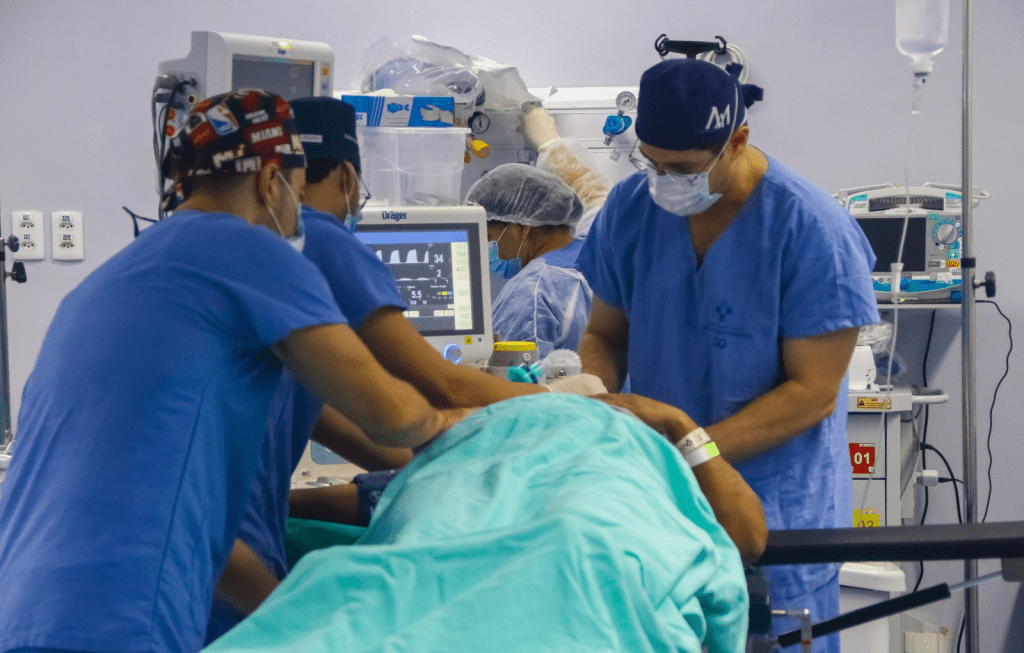 Hospital Delphina Aziz alcança a marca de 200 transplantes renais realizados, triplicando a oferta do procedimento no estado Portal o Judiciário SES AM 200 transplantes renais Delphina 1 1024x653 1
