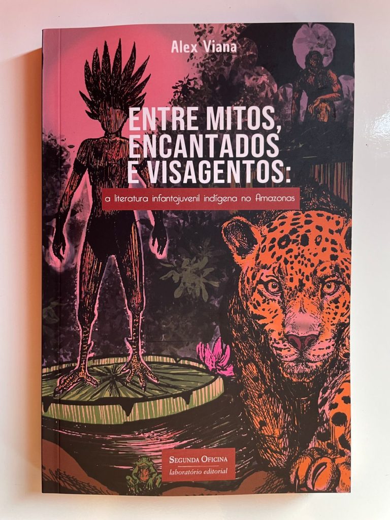 ‘Entre Mitos, Encantados e Visagentos’: Obra reúne histórias e reflexões sobre produção literária indígena no Amazonas Portal o Judiciário WhatsApp Image 2025 07 21 at 161422 768x1024 1