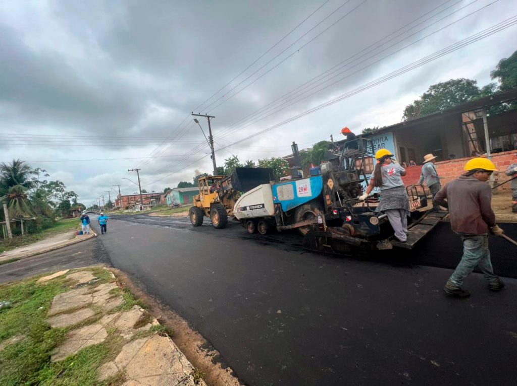 Seinfra avança com a pavimentação do sistema viário de Urucurituba Portal o Judiciário WhatsApp Image 2025 07 22 at 133249 1024x766 1
