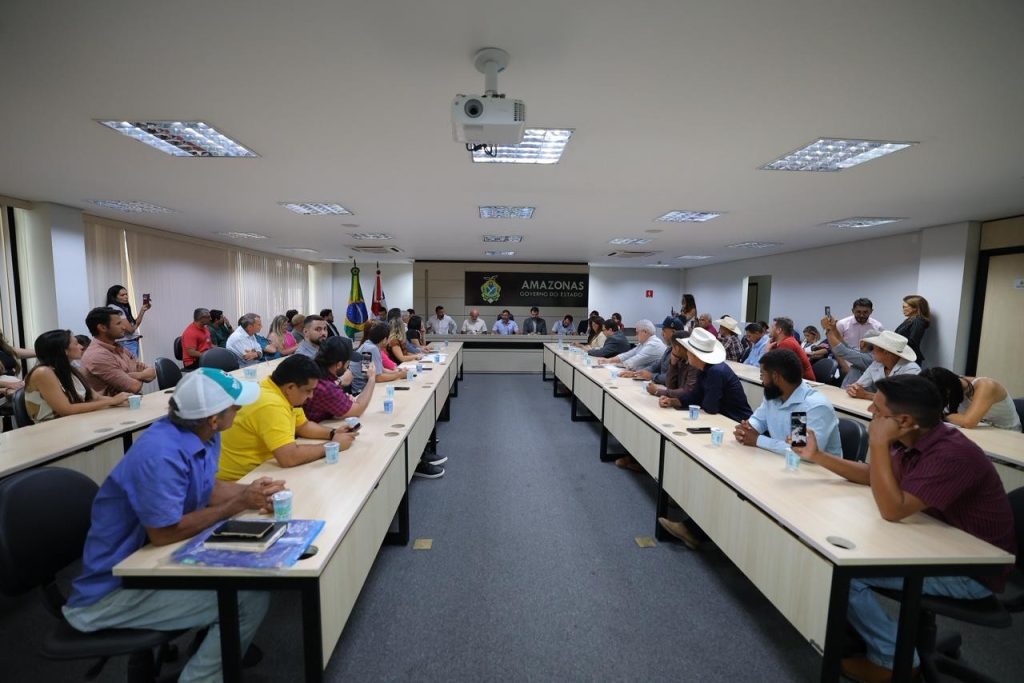 Governador Wilson Lima reúne com produtores do sul do Amazonas e reforça apoio à regularização fundiária Portal o Judiciário WhatsApp Image 2025 07 23 at 151843 1024x683 1