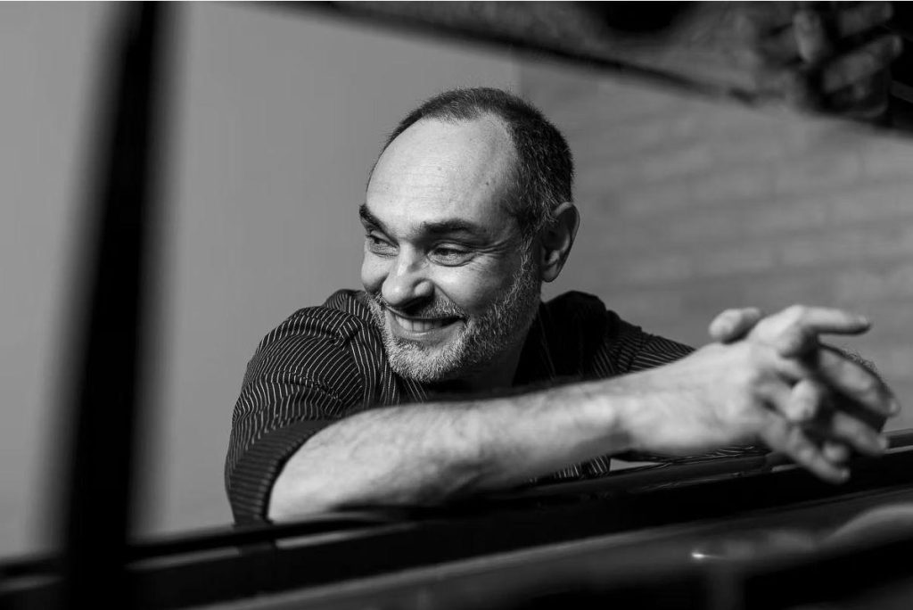 Teatro Amazonas recebe espetáculos de jazz que valorizam a cultura brasileira neste fim de semana Portal o Judiciário Cultura AGJF Fabio Torres foto Divulgacao4 3 1024x684 1