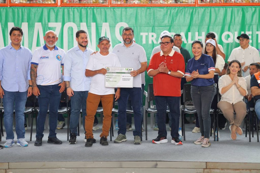 Governador Wilson Lima inaugura Servico de Apoio a Mulher Idoso e Crianca e investe mais de R 25 milhoes nos setores social e primario em Coari 8 Foto Mauro Neto Secom 1024x682 1