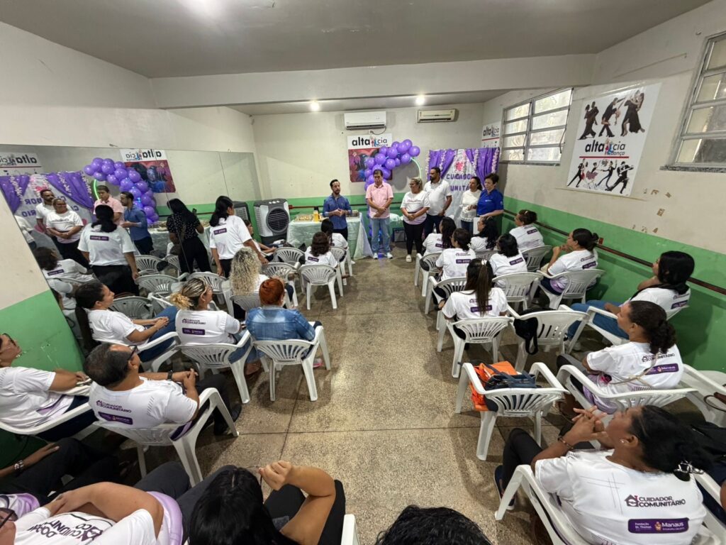 Prefeitura-de-Manaus-capacita-40-novos-cuidadores-comunitarios-de-pessoas-idosas