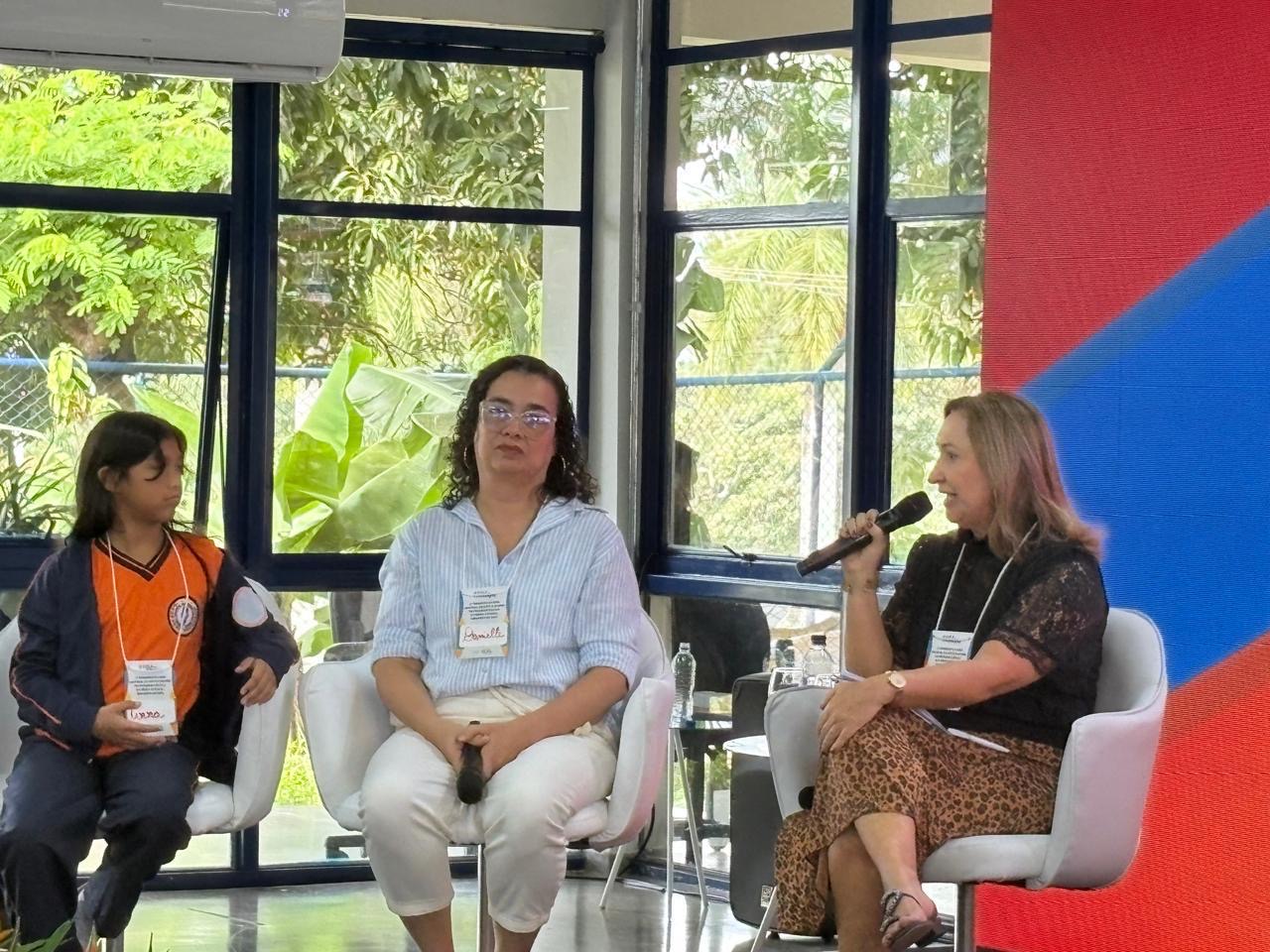 Escola Waldir Garcia apresenta modelo de avaliação da educação integral em seminário do MEC