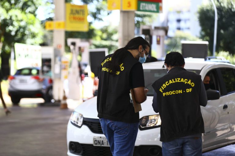 Câmara pode votar propostas sobre combustíveis, penalidades e fertilizantes entre 19 e 21 de maio