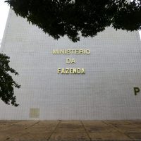 Congresso analisa crédito de R$ 240 milhões para implementar reforma tributária