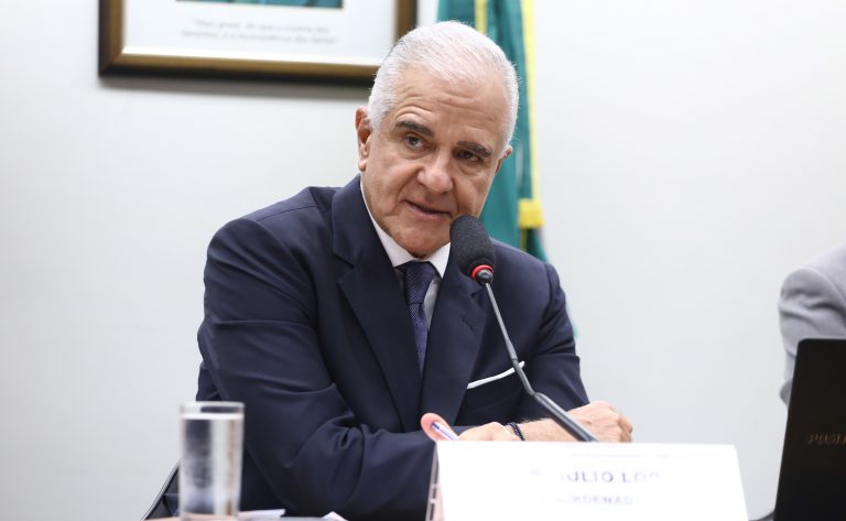 Frentes parlamentares criticam fim da “taxa das blusinhas” e apontam concorrência desleal