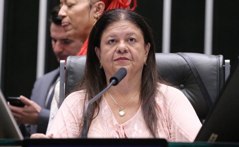 Comissão aprova política nacional de atenção a pessoas afetadas por jogos de apostas