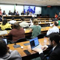 Especialistas defendem proibição total do mercúrio para conter crise ambiental e de saúde na Amazônia