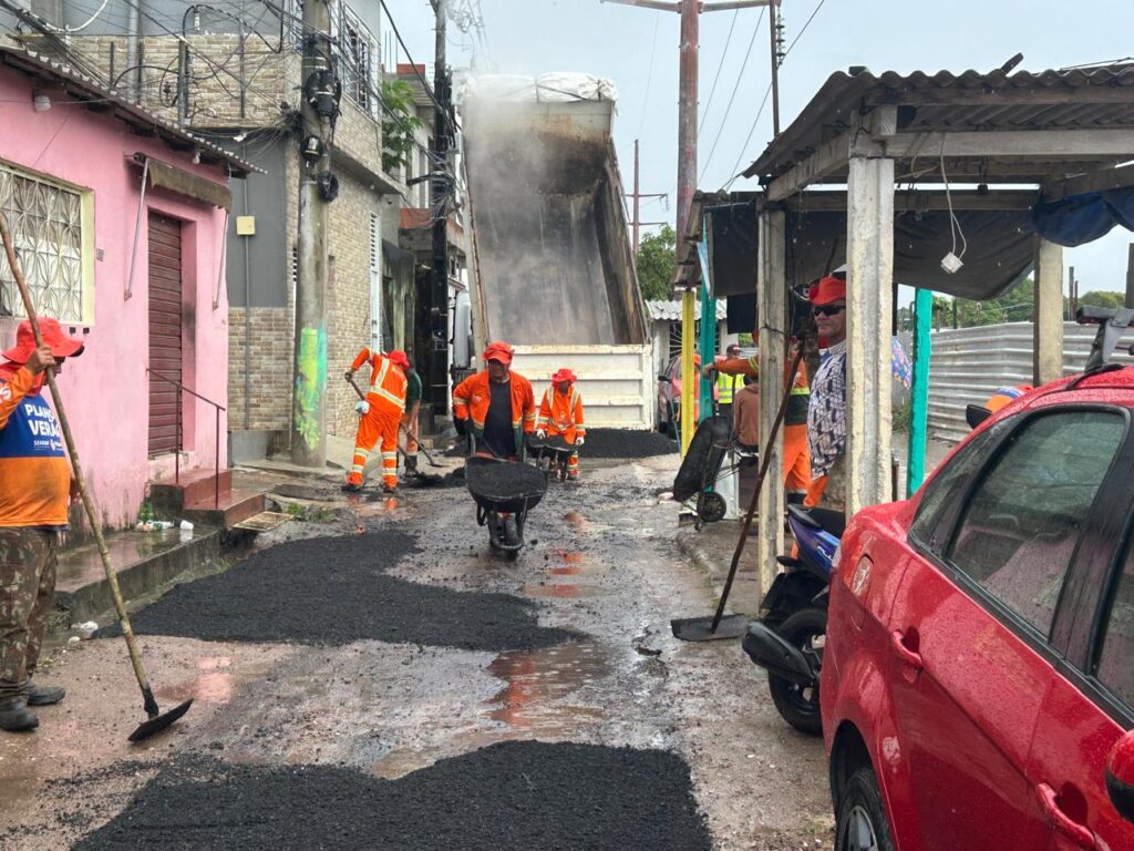 Prefeitura-intensifica-recuperacao-asfaltica-na-avenida-Manaus-2000-e-fortalece-a-mobilidade-urbana-na-zona-Sul-2