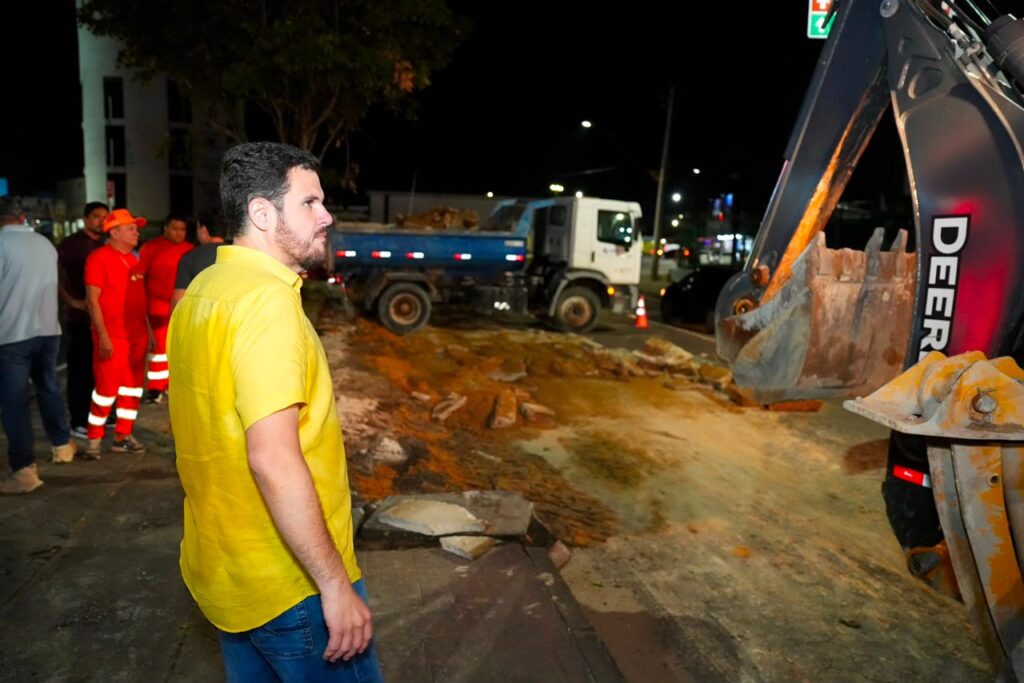 Modernizacao-tecnologica-e-frentes-de-obras-marcam-avancos-da-gestao-do-prefeito-Renato-Junior-em-infraestrutura-e-limpeza-urbana-em-Manaus