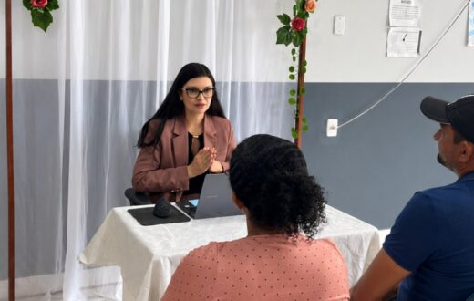 Em Envira, juíza conduz primeiro casamento civil desde o início da magistratura