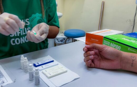 Por que a rede de Manaus recomenda três testes de sífilis na gravidez
