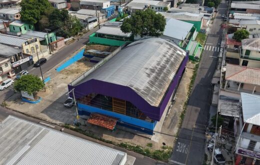 Recuperação da quadra do Lírio do Vale inclui nivelamento da base para pintura