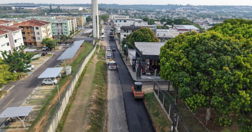 “A gente estava precisando”: morador comenta recapeamento de rua no Parque Rio Solimões