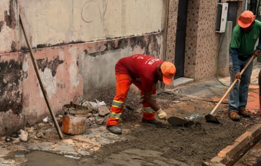 Calçada da rua Lima Bacuri será reconstruída após rompimento de rede de águas pluviais