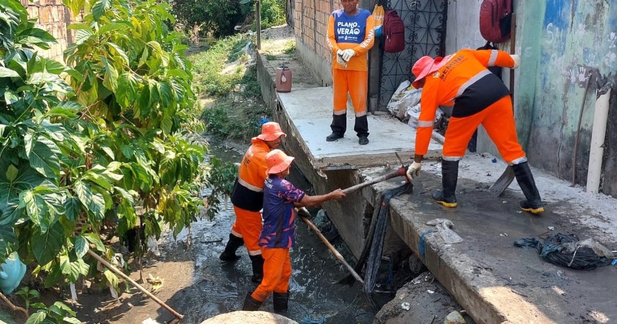 Prefeitura associa limpeza de drenagem no Tancredo Neves à prevenção de alagamentos