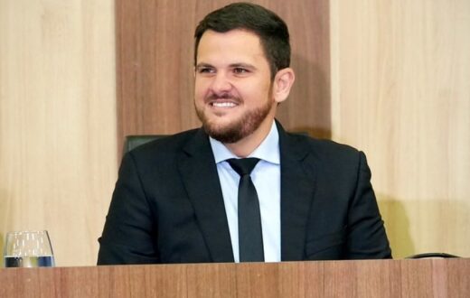 Posse no TJ-AM formaliza sucessão de Chalub e duas promoções na magistratura