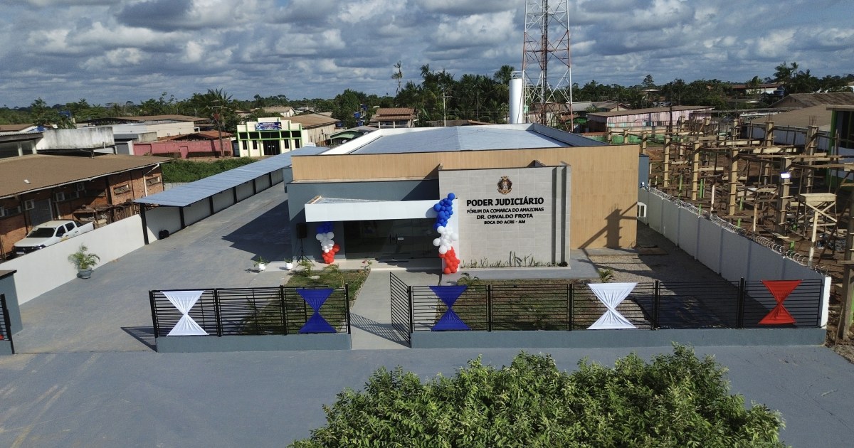 Fórum inaugurado em Boca do Acre é projetado para abrigar duas unidades judiciais