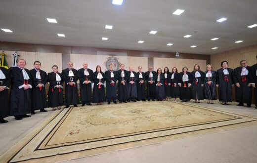 Novos integrantes do TJAM assumem vagas após escolhas por mérito, antiguidade e Quinto Constitucional