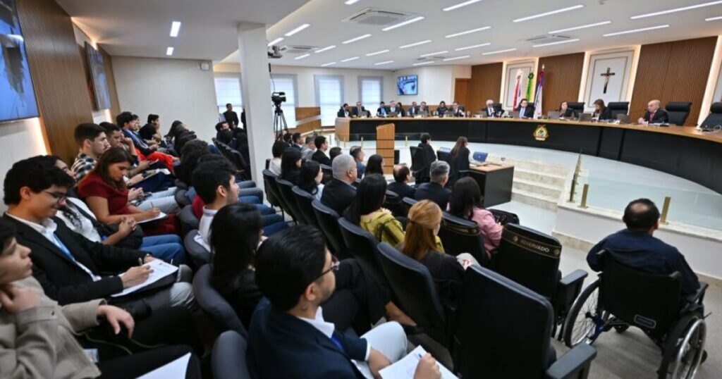 TCE-AM marca para 1º de dezembro análise das contas de Manaus de 2024 e 2025