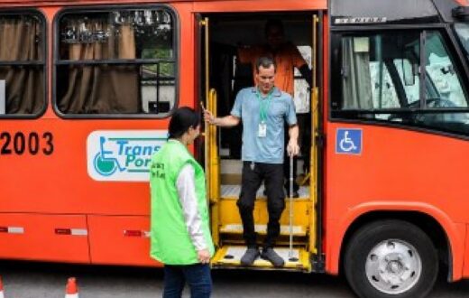 Eleitores com mobilidade reduzida têm transporte gratuito em Manaus e Atalaia do Norte