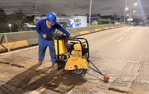 Juntas de dilatação e guarda-corpo entram na mesma intervenção no viaduto Ayrton Senna