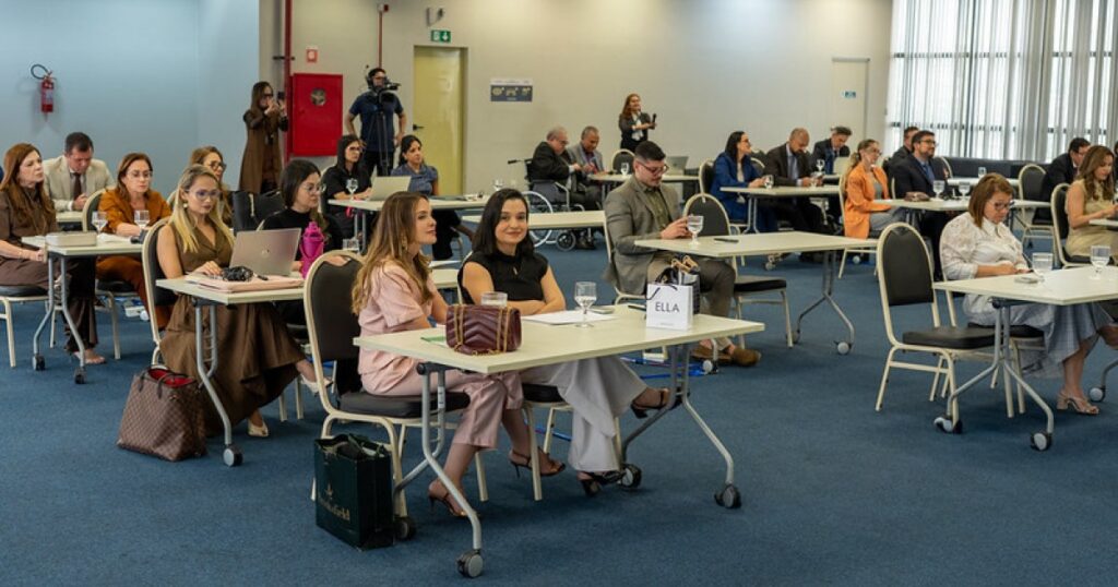Jomatra debate inclusão, presença de magistrados e uso de precedentes na Justiça do Trabalho