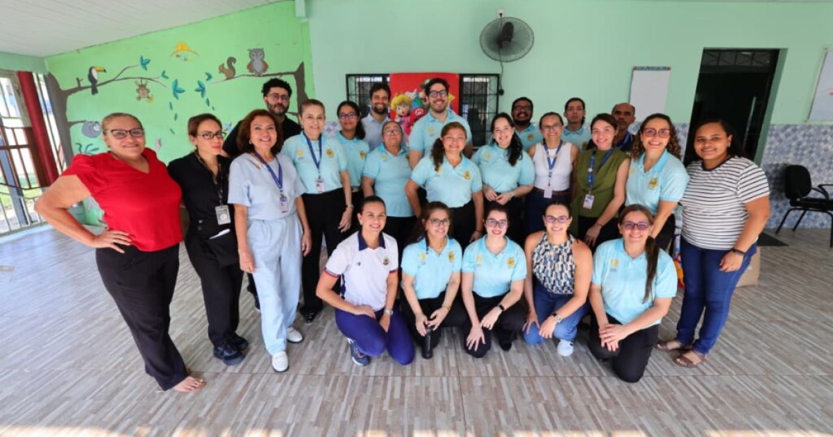 Doações incluem roupas, itens de higiene e presentes para crianças do Abrigo Monte Salém